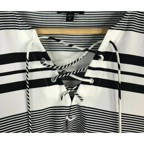 Express Sz Small Black Off-White Striped Short Sleeve Lace-Up V-Neck Shift Dress - Picture 3 of 6